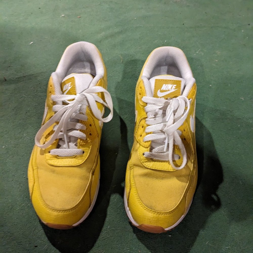 Nike Bright Yellow Sneaker, Women's 9.5